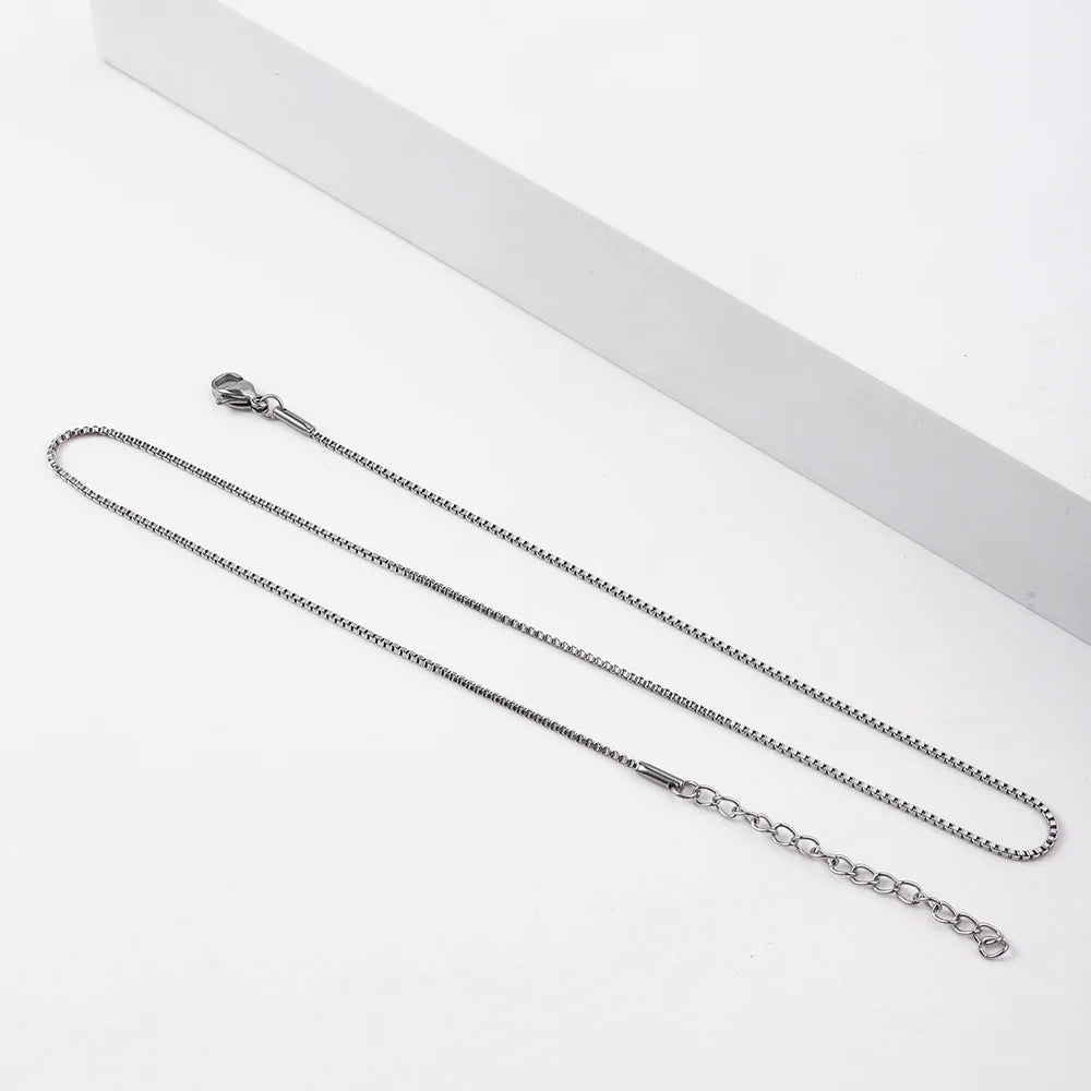 Collier Lumëa Essentiel — Chaîne Fine Plaqué Or 18K