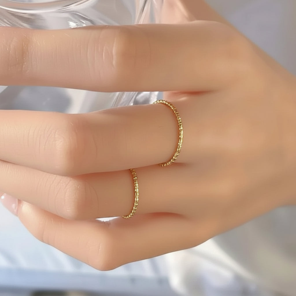Bague Lumëa Fil d'Or - Anneau Fin Empilable